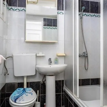 Apartament Tena Sa Vrtom I Pogledom Na