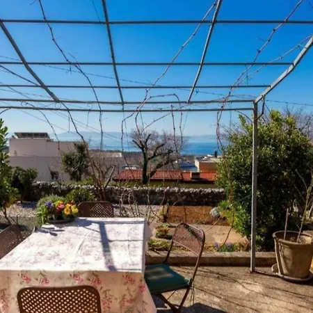 Tena Sa Vrtom I Pogledom Na Apartament Kraljevica