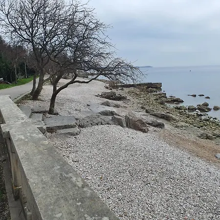 Apartament Tena Sa Vrtom I Pogledom Na