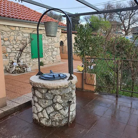 Apartament Tena Sa Vrtom I Pogledom Na *