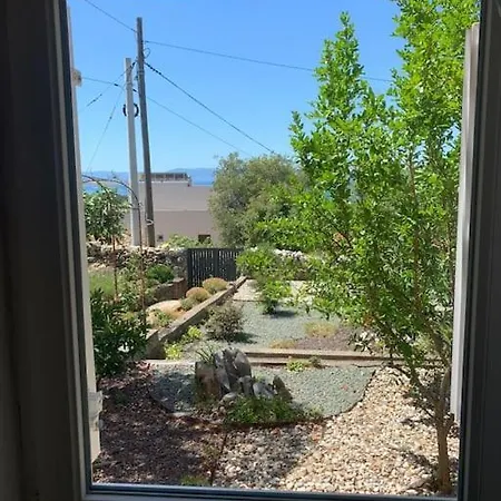 Tena Sa Terasom I Pogledom Na Kraljevica