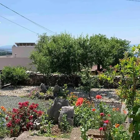 Tena Sa Terasom I Pogledom Na Apartamento Kraljevica