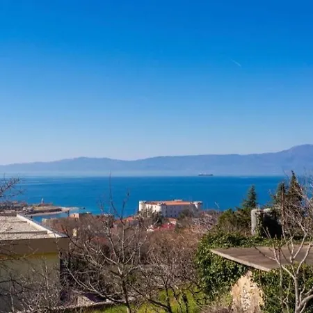 Tena Sa Vrtom I Pogledom Na Apartment Kraljevica