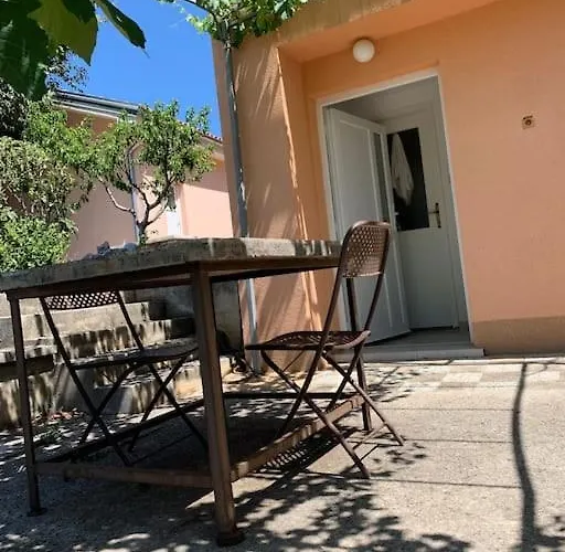 Lejlighed Tena Sa Vrtom I Pogledom Na